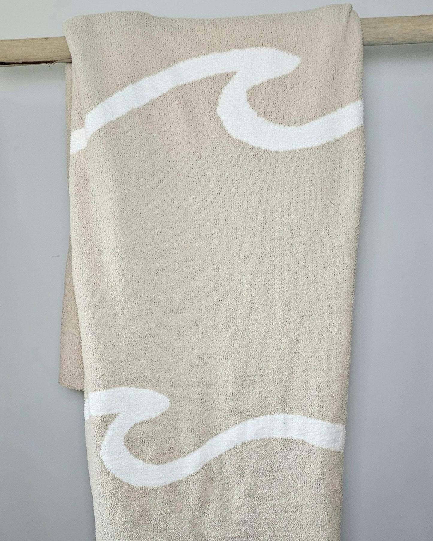The Moose Nest Blanket Wave The Wave Throw Cozy Luxury Throw Blanket Washable bedding Durable Blanket Beach Travel Blanket Dog friendly home Easy care Coastal decor Minimalist home decor and bedding The Wave Throw