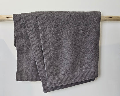 The Nest Throw